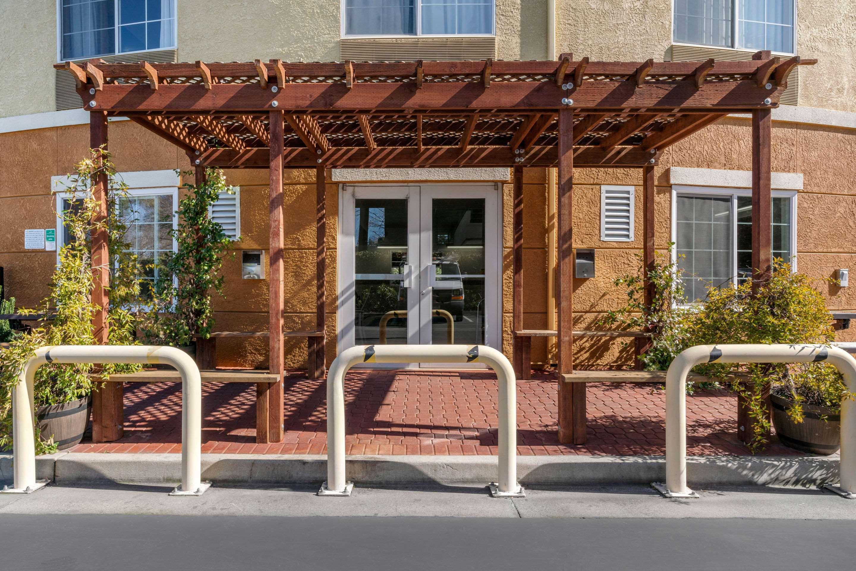 Comfort Inn & Suites Sacramento - University Area 외부 사진
