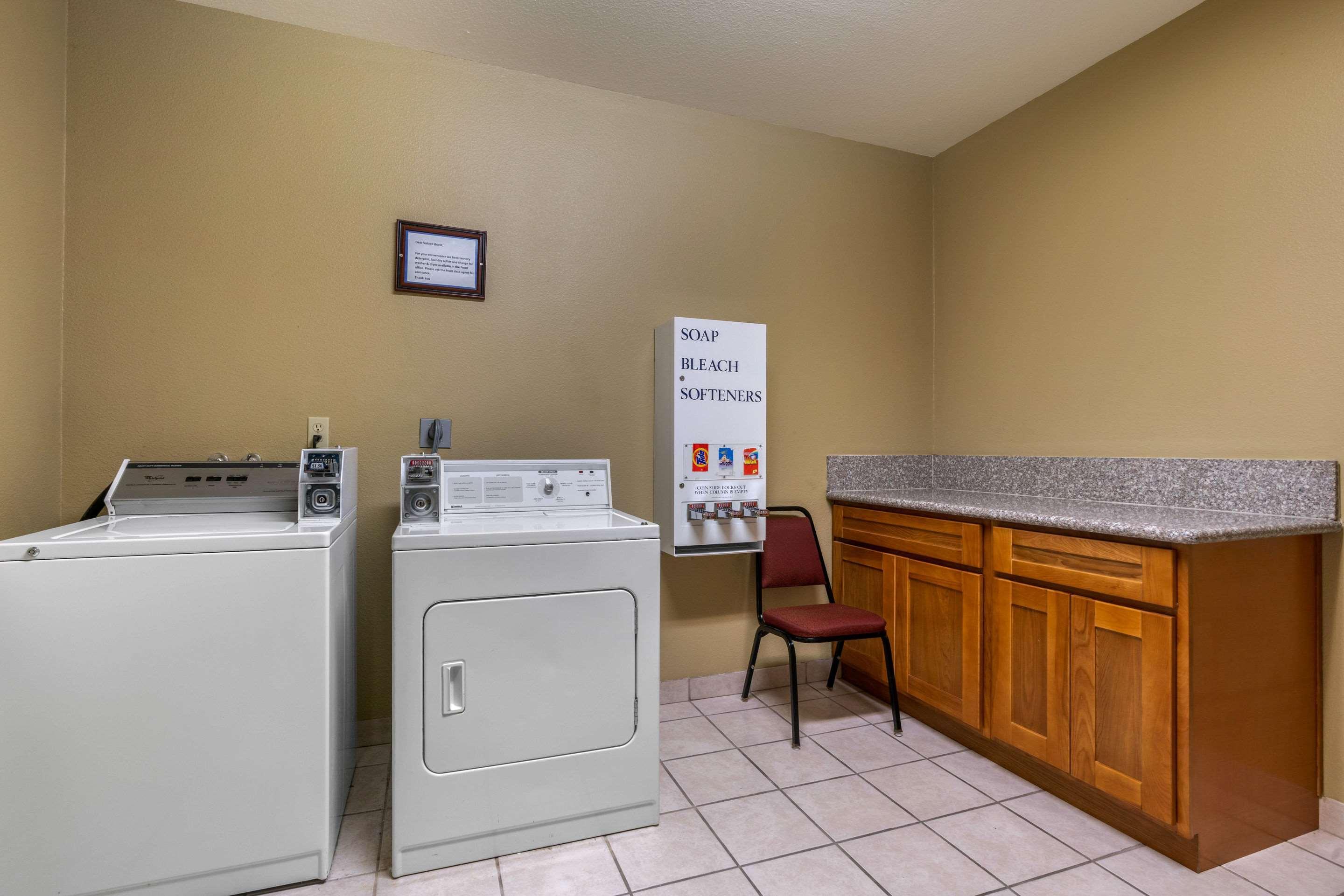 Comfort Inn & Suites Sacramento - University Area 외부 사진