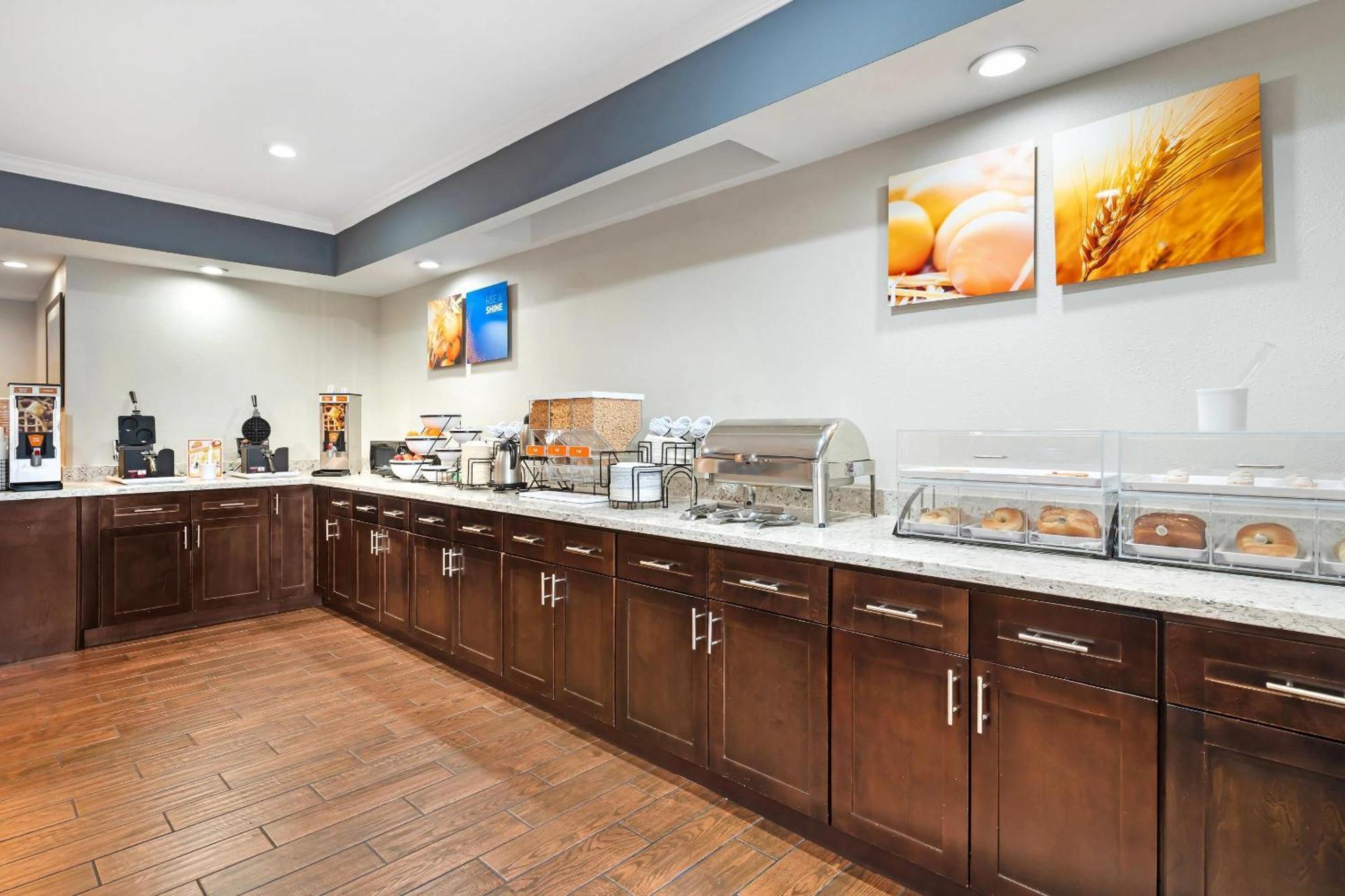 Comfort Inn & Suites Sacramento - University Area 외부 사진