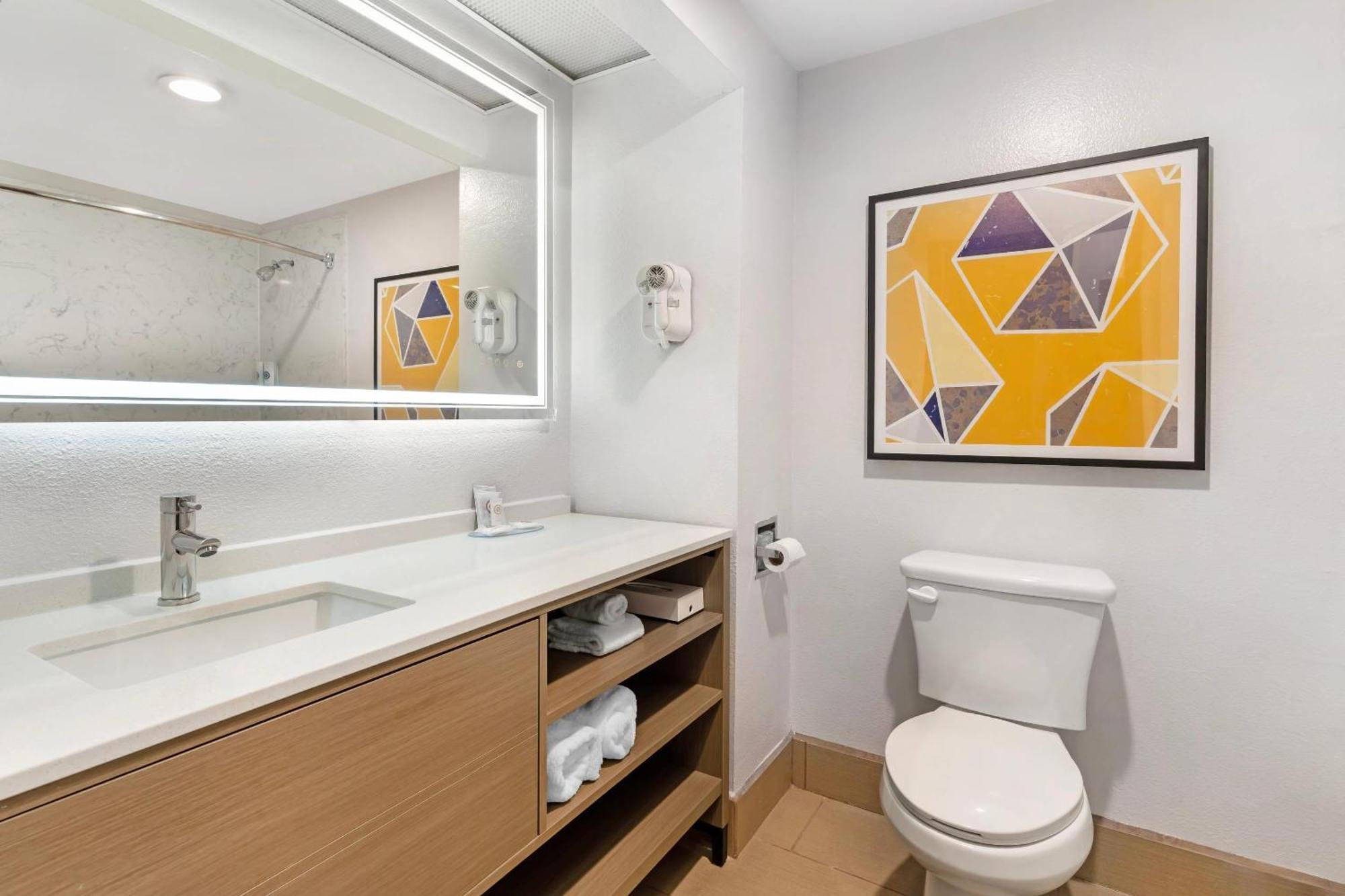 Comfort Inn & Suites Sacramento - University Area 외부 사진