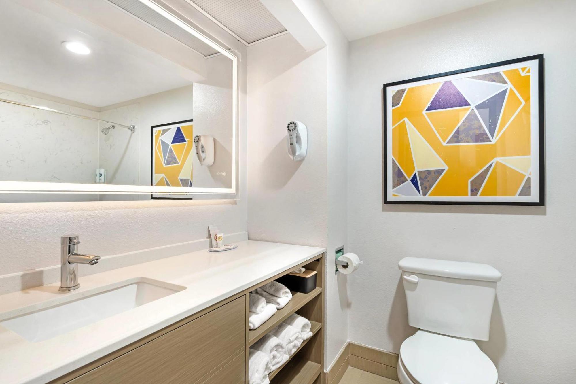 Comfort Inn & Suites Sacramento - University Area 외부 사진
