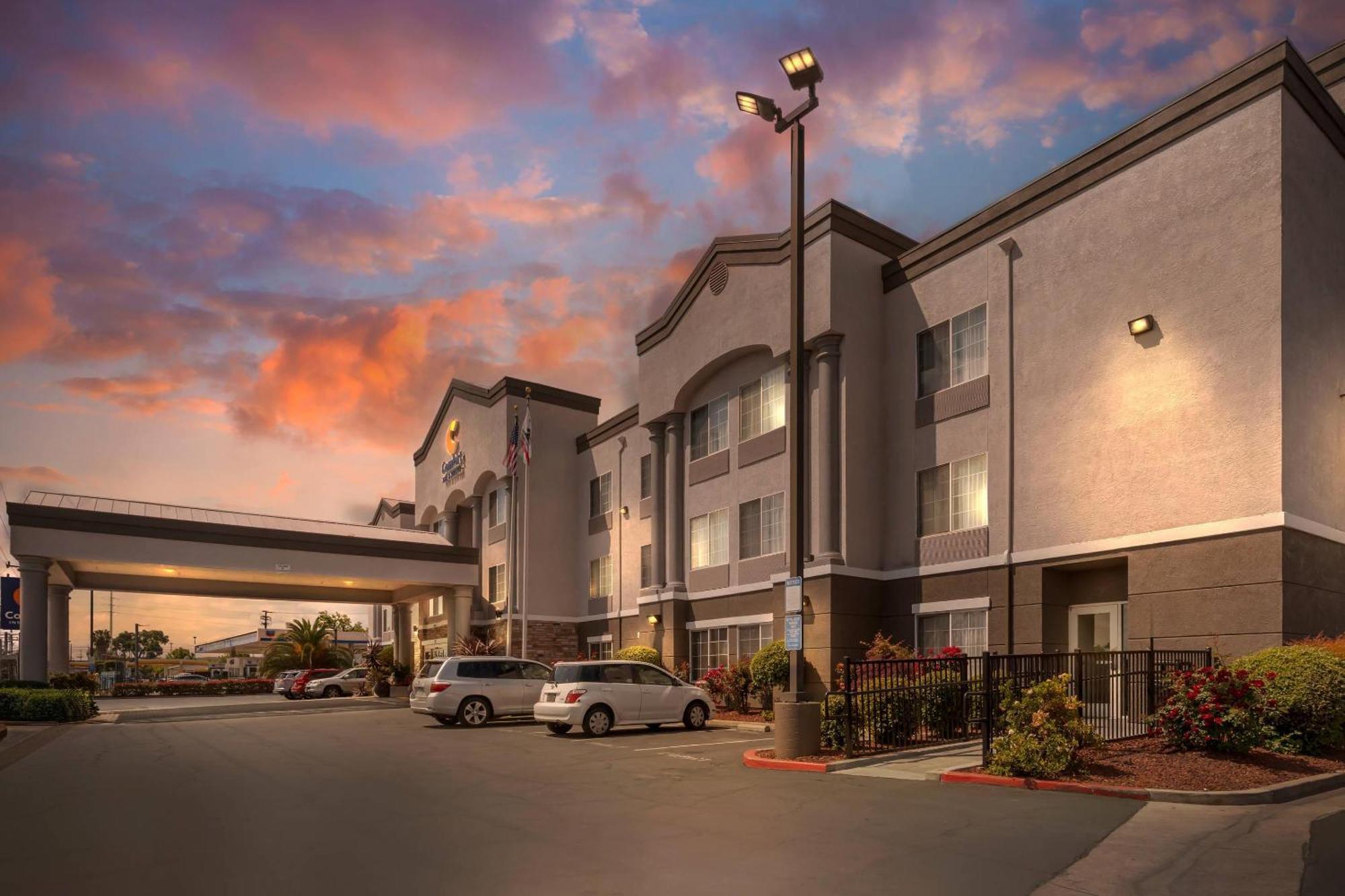 Comfort Inn & Suites Sacramento - University Area 외부 사진